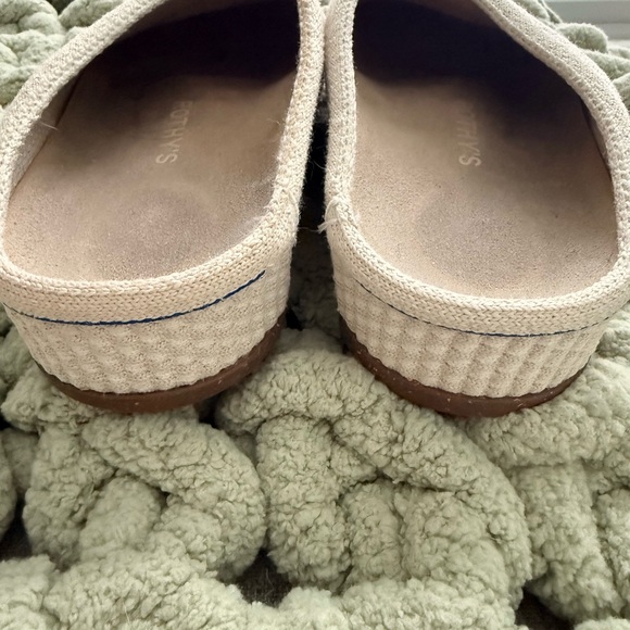 Rothy's Cream Textured Clogs - Picture 4 of 7